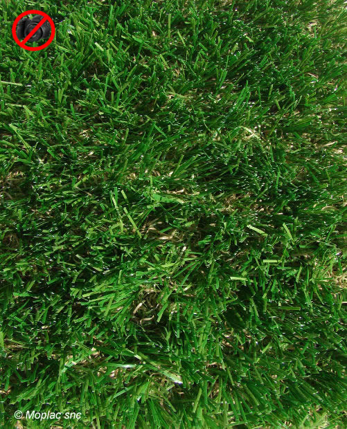 Erba sintetica collina: aspetto superficie